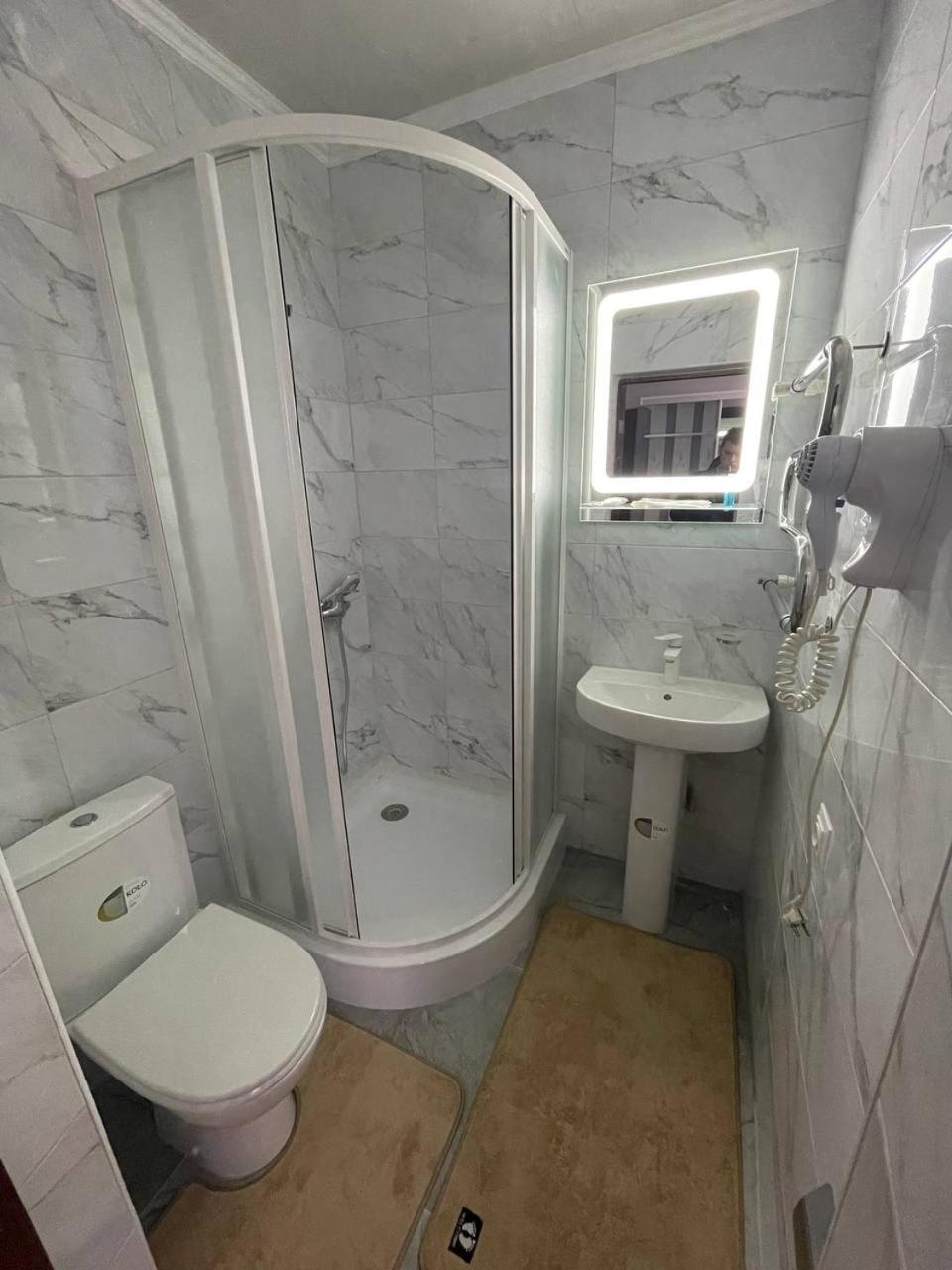 Hotel Золотий Лев Zvenyhorodka Exteriér fotografie