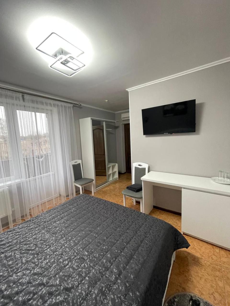 Hotel Золотий Лев Zvenyhorodka Exteriér fotografie